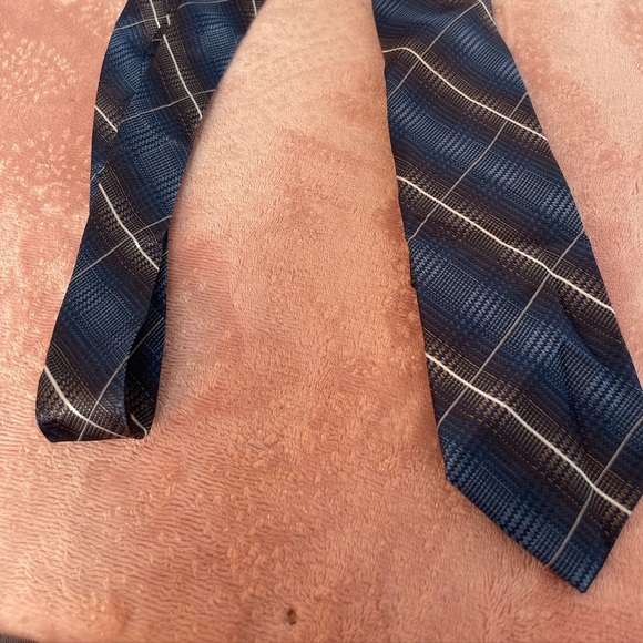 Pronto Uomo Blue and Brown Plaid Tie - Picture 4 of 8
